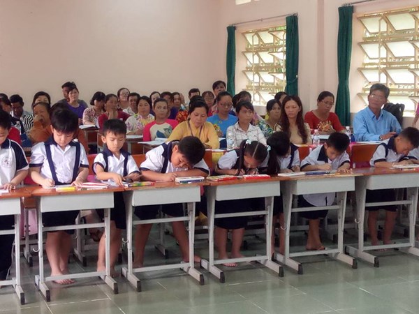 Tổ chức cho CMHS dự giờ tiết học ngoại ngữ